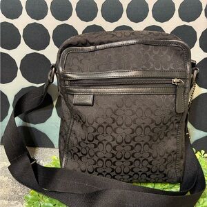 Coach Signature Black Unisex Bag